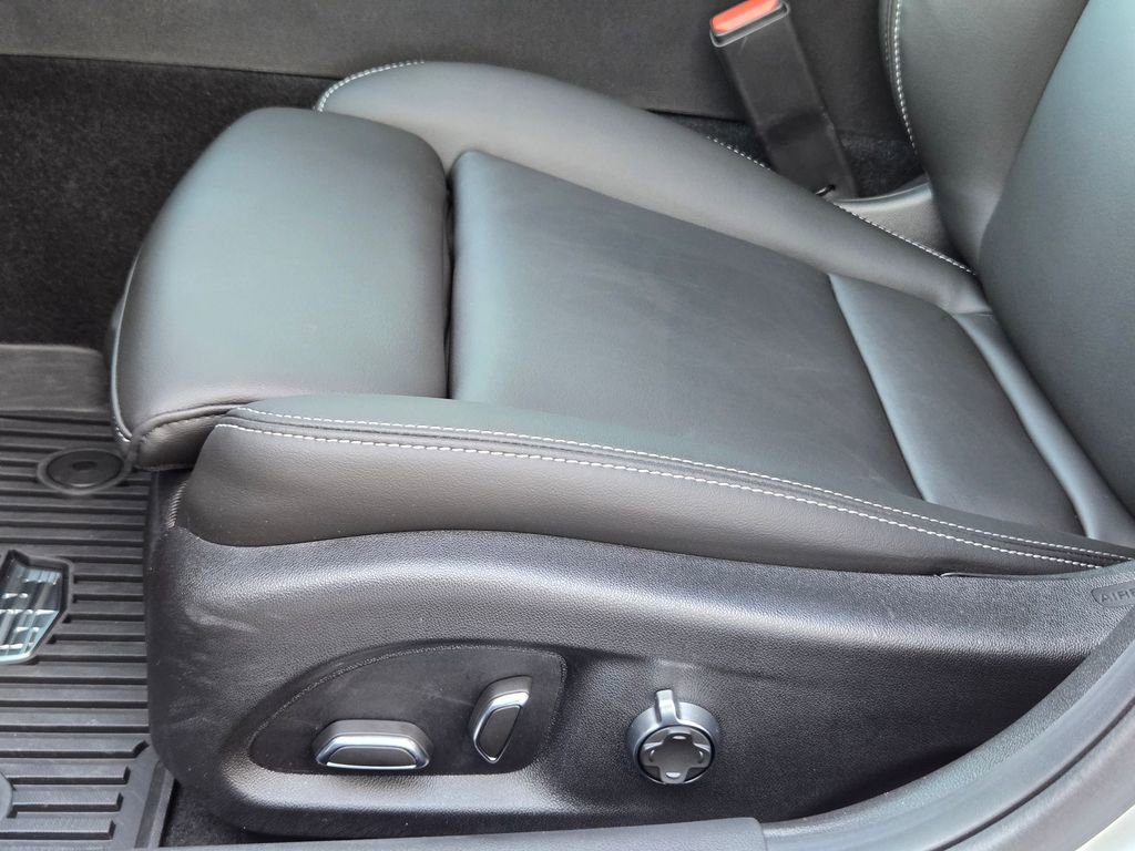 Certified 2024 Cadillac CT4 V Blackwing w/ Driver Assist Package image 27