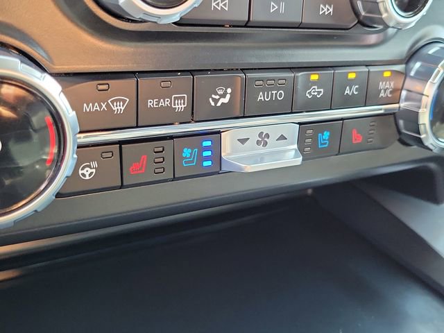 Certified 2025 Ford F250 Lariat w/ Chrome Package AWD/4WD image 11
