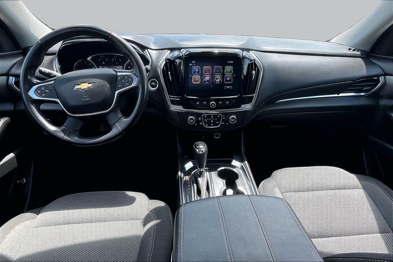 Used 2018 Chevrolet Traverse LT FWD image 11