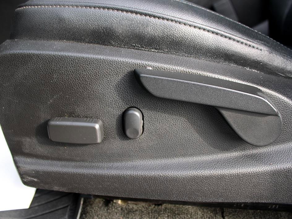 Used 2018 Chevrolet Colorado ZR2 w/ ZR2 Dusk Special Edition image 13