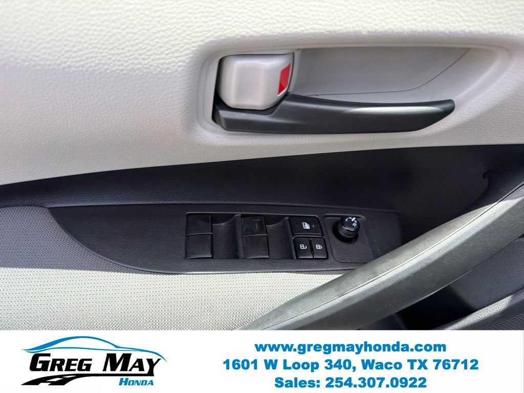 Used 2022 Toyota Corolla LE FWD image 12