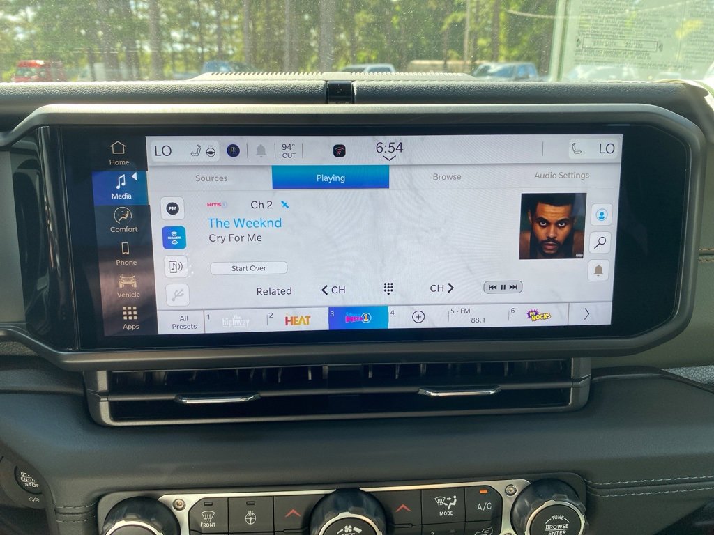 New 2025 Jeep Gladiator Mojave w/ Convenience Group image 31