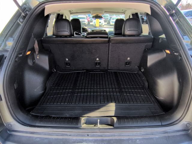 Used 2019 Jeep Cherokee Latitude Plus w/ Cold Weather Group image 26