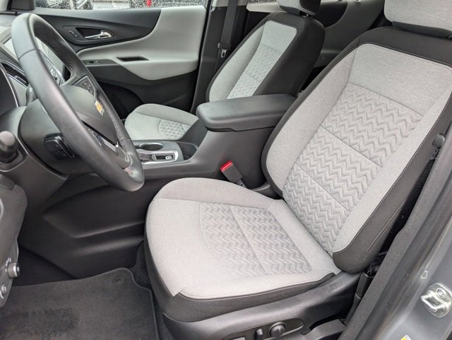 Used 2023 Chevrolet Equinox LT w/ Driver Convenience Package image 6