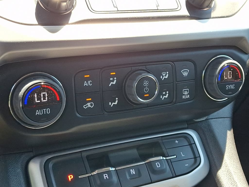 Certified 2023 GMC Acadia SLT AWD/4WD image 15