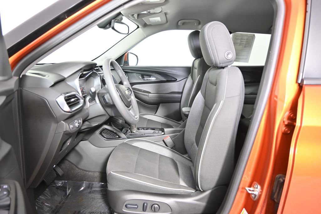 Used 2023 Chevrolet TrailBlazer LT w/ Convenience Package AWD/4WD image 20