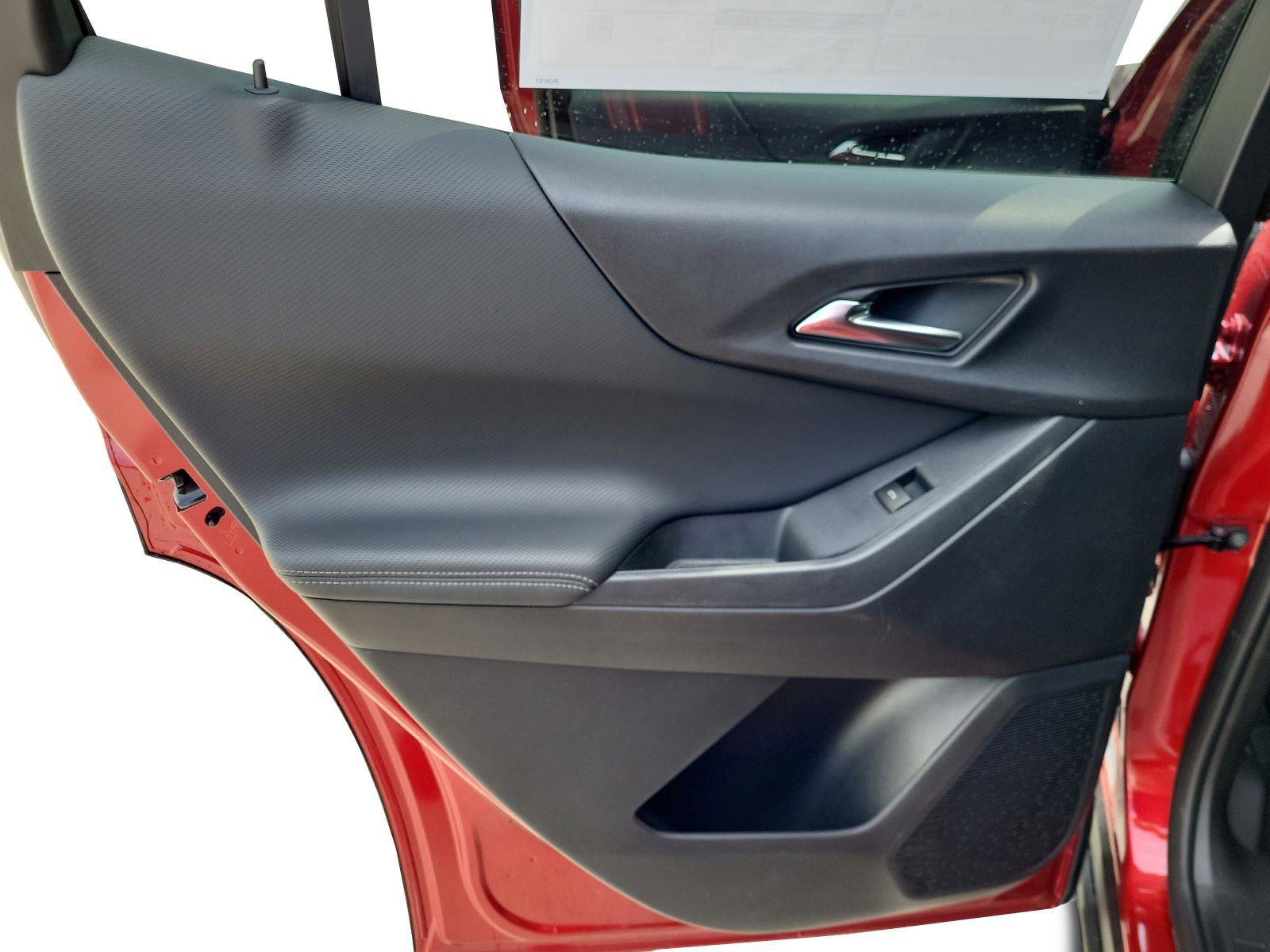 Used 2026 Chevrolet Equinox LT image 15