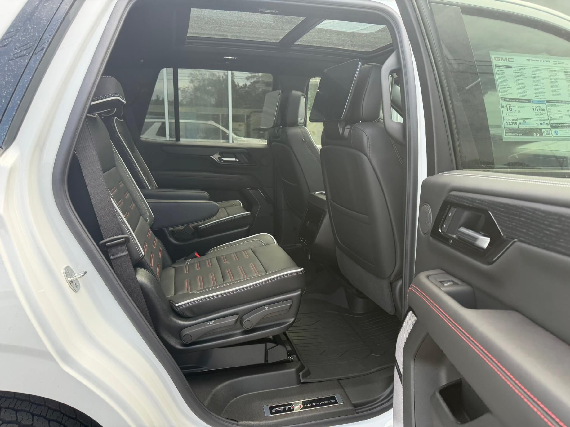 New 2026 GMC Yukon AT4 Ultimate w/ LPO, Floor Liner Package AWD/4WD image 17