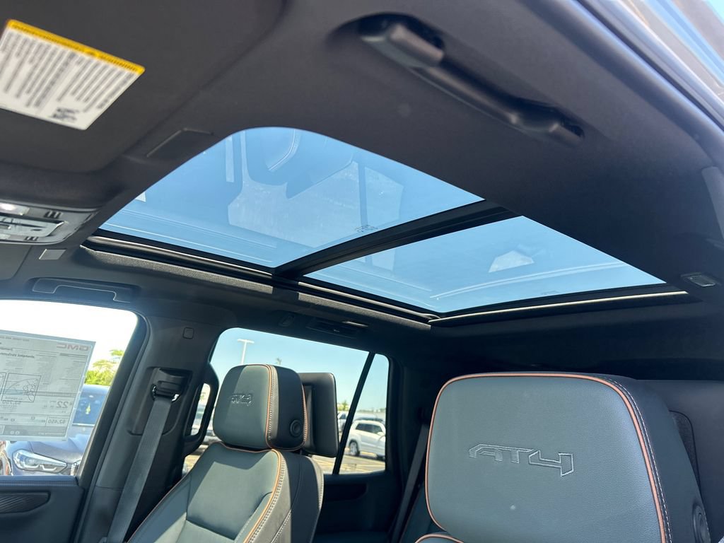 New 2026 GMC Yukon Denali Ultimate AWD/4WD image 30