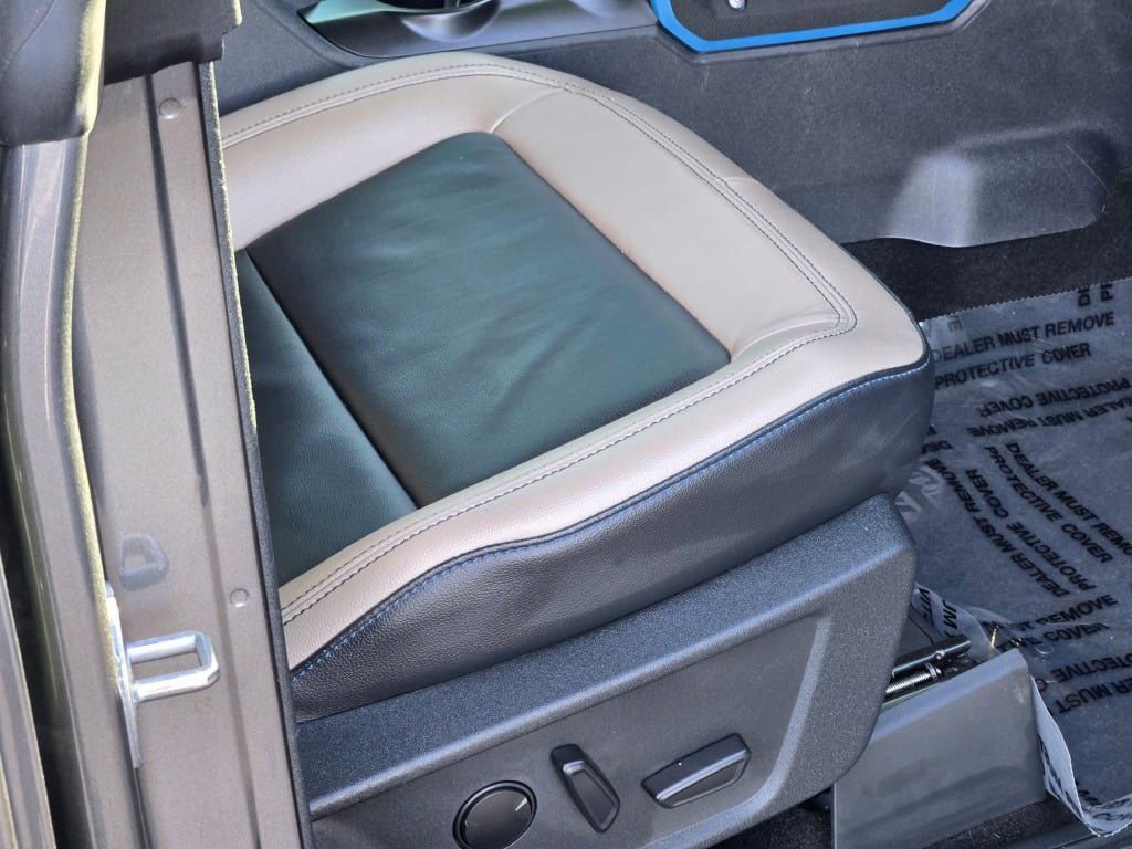 Certified 2022 Ford Bronco Wildtrak image 9