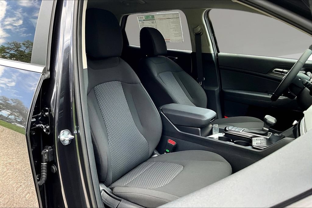 New 2026 Kia Sportage LX FWD image 10
