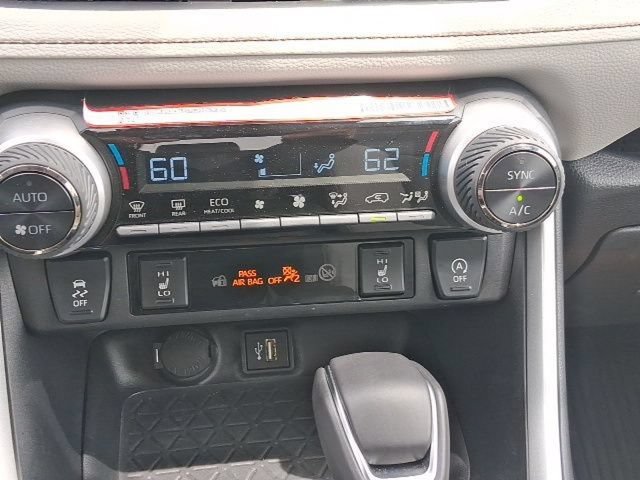 Used 2025 Toyota RAV4 XLE Premium w/ Weather Package AWD/4WD image 20