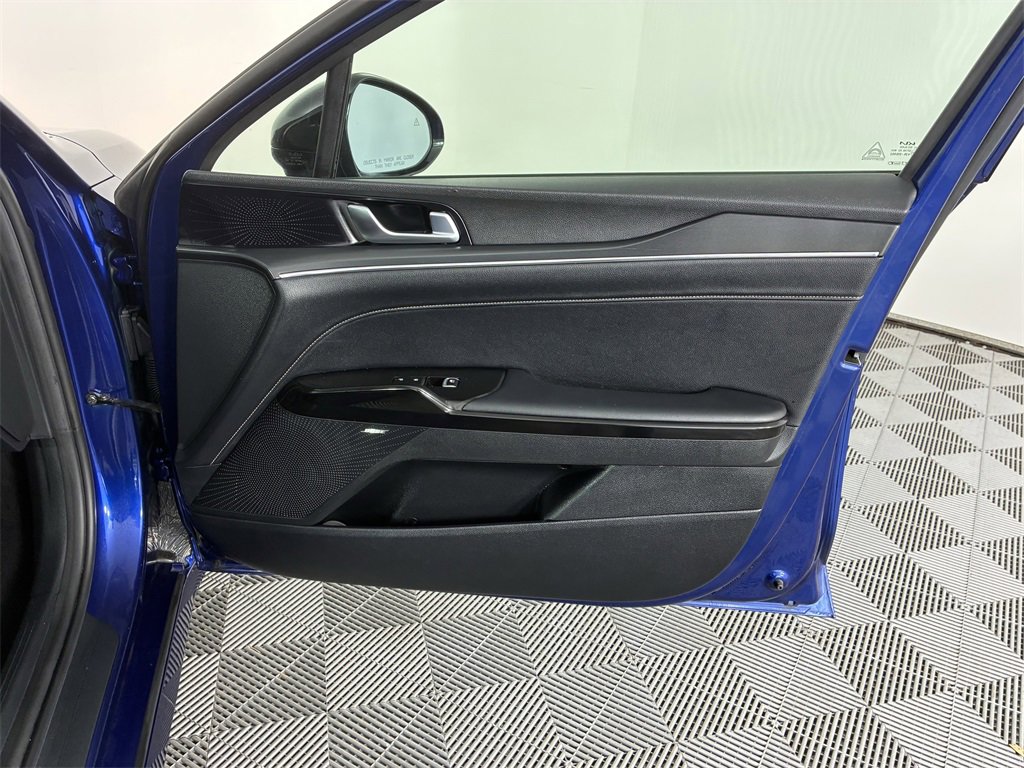 Used 2025 Kia K5 GT-Line w/ GT-Line Premium Package image 34