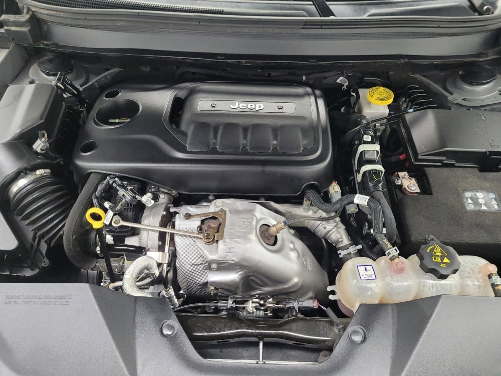 Used 2020 Jeep Cherokee Latitude Plus w/ Cold Weather Group image 30