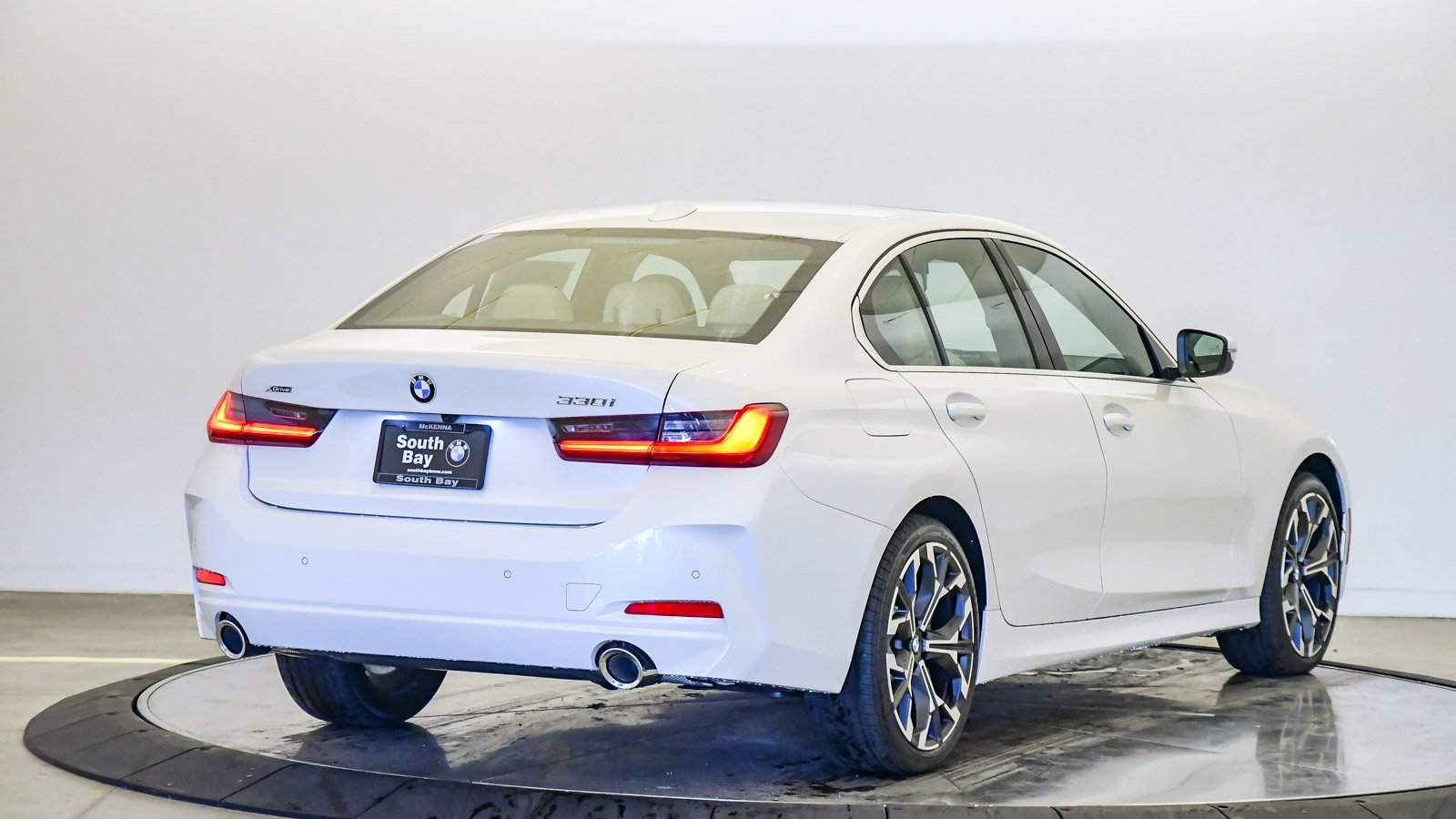 New 2026 BMW 330i xDrive Sedan w/ Premium Package image 5