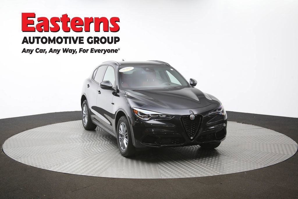 Used 2024 Alfa Romeo Stelvio Sprint image 51