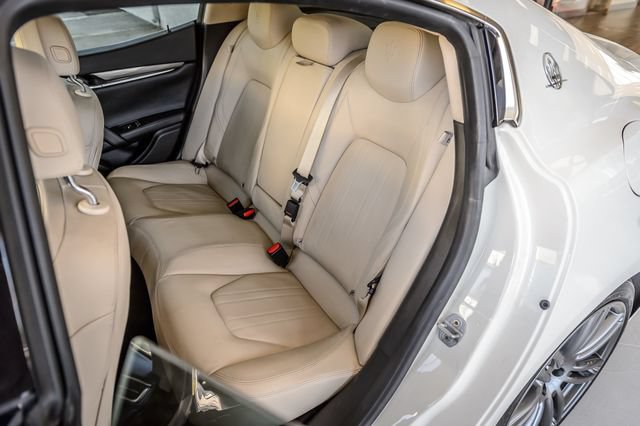 Used 2018 Maserati Ghibli RWD image 44