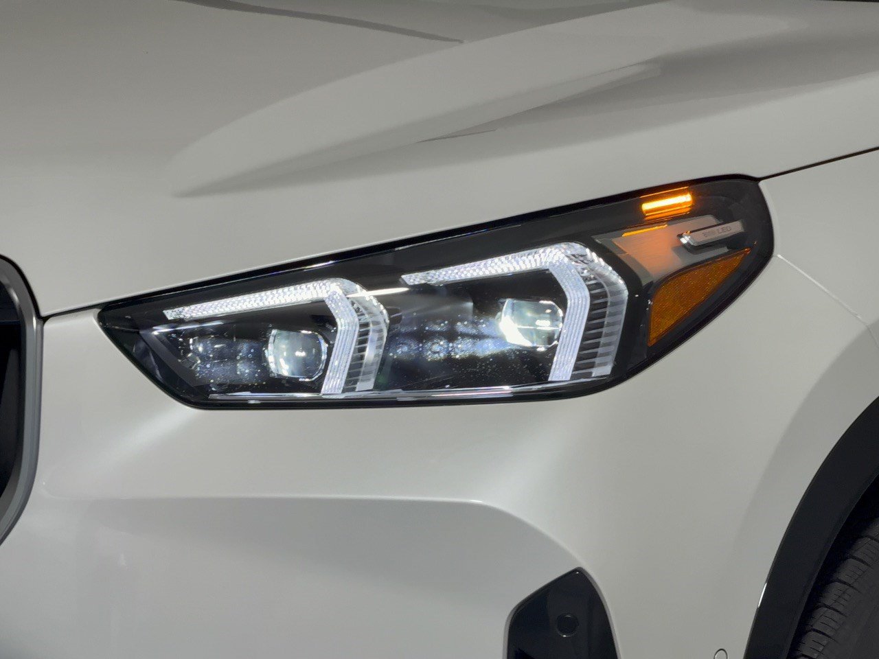 New 2027 BMW X1 xDrive28i AWD/4WD image 12