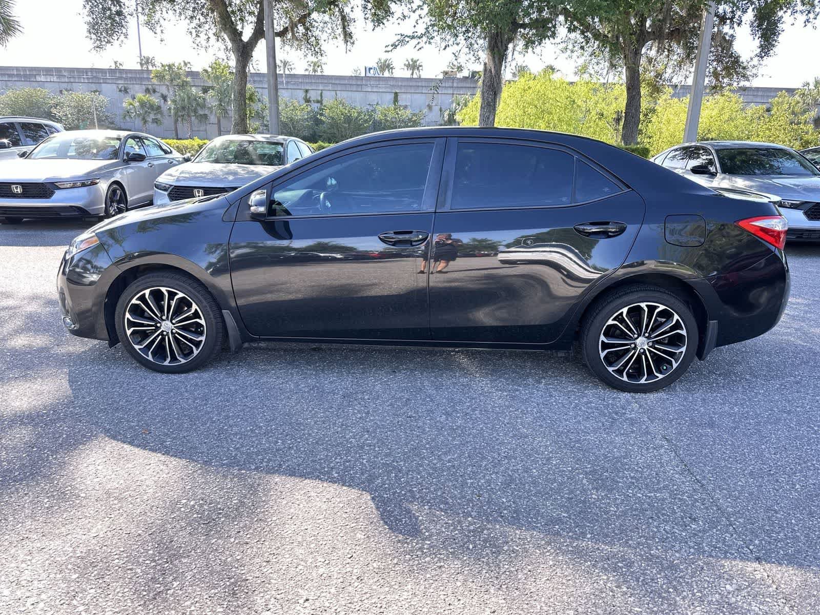 Used 2016 Toyota Corolla S FWD image 3