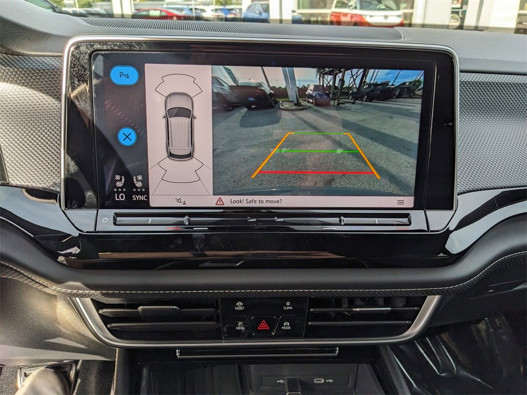 New 2026 Volkswagen Atlas Cross Sport SEL R-Line image 23