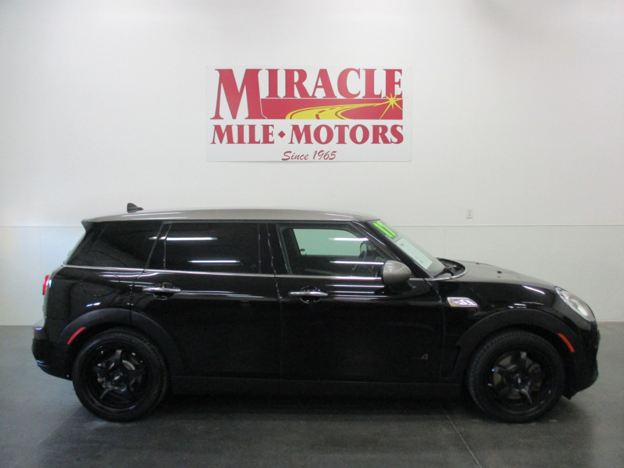 Used 2017 MINI Cooper Clubman S image 6