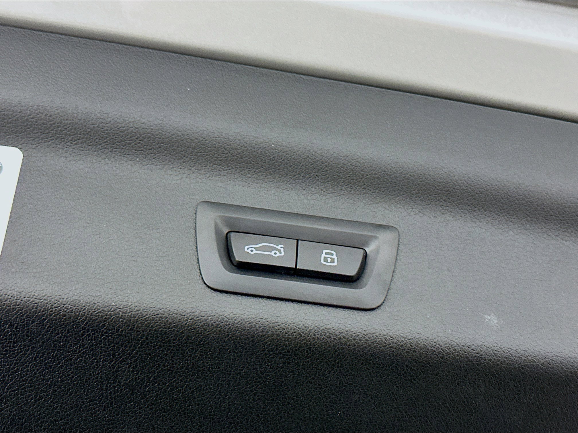 Used 2025 BMW X1 xDrive28i AWD/4WD image 31
