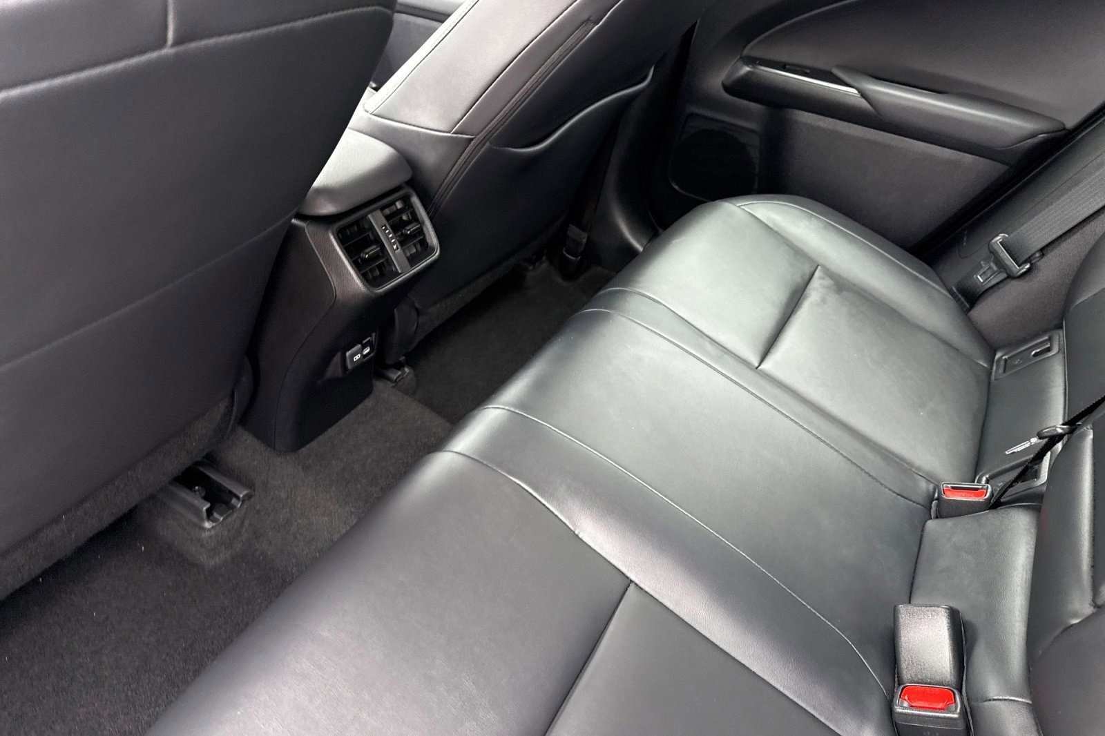 Certified 2025 Lexus UX 300h FWD image 25