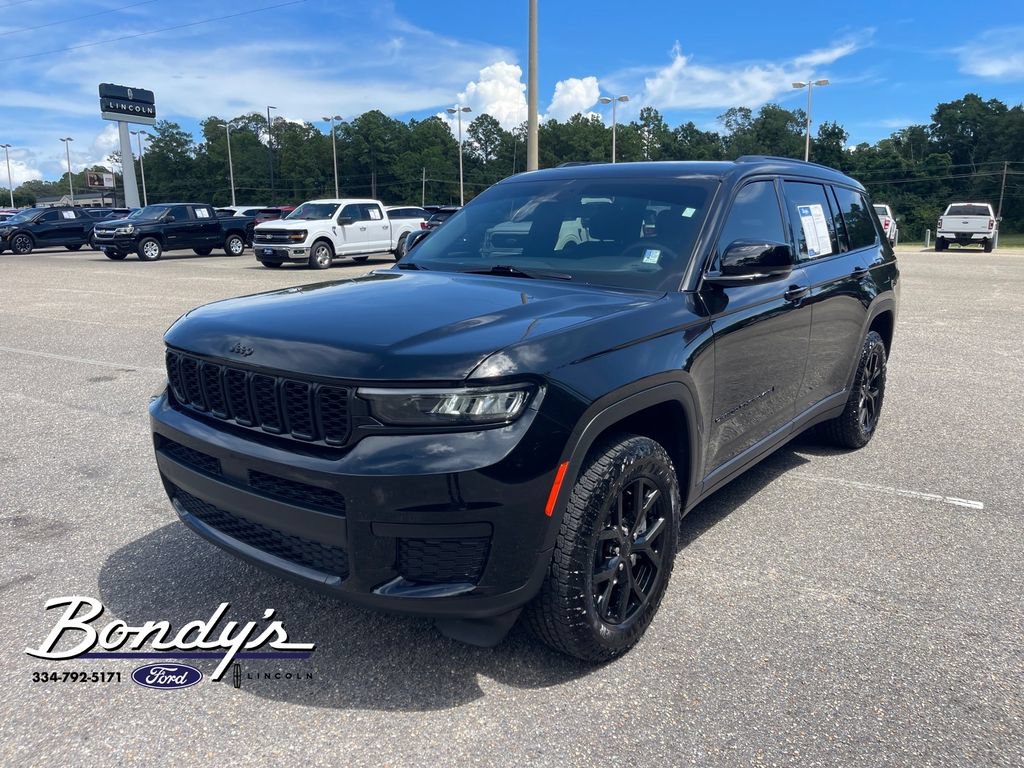 Used 2025 Jeep Grand Cherokee L Altitude AWD/4WD image 3