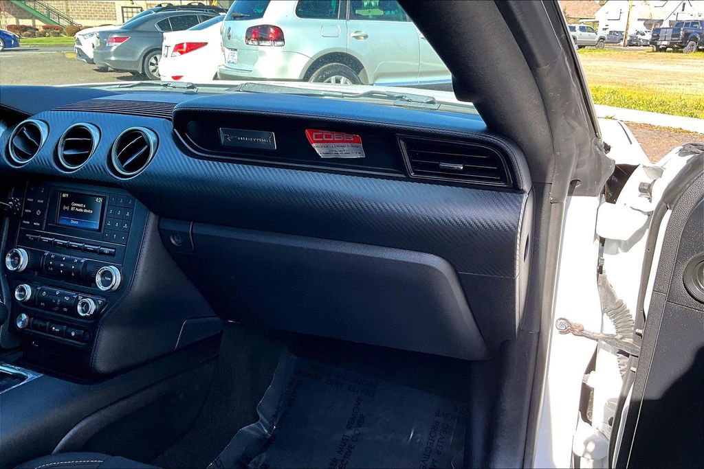 Used 2018 Ford Mustang Coupe image 19