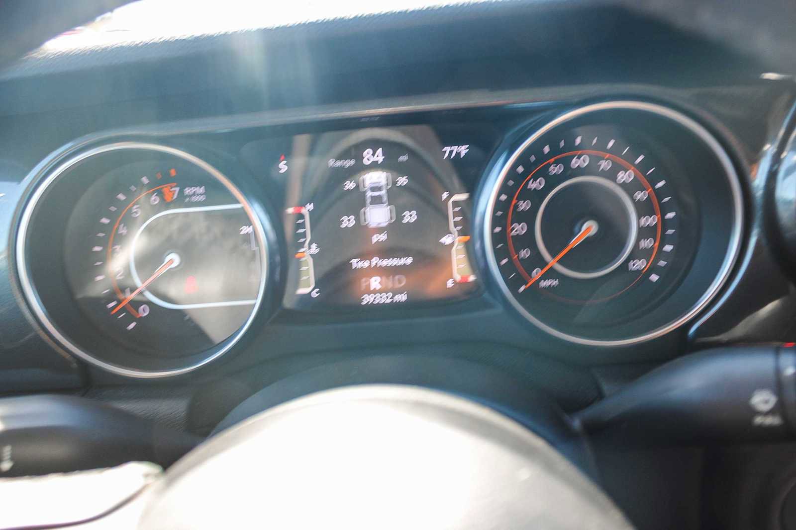 Used 2021 Jeep Gladiator Sport image 22