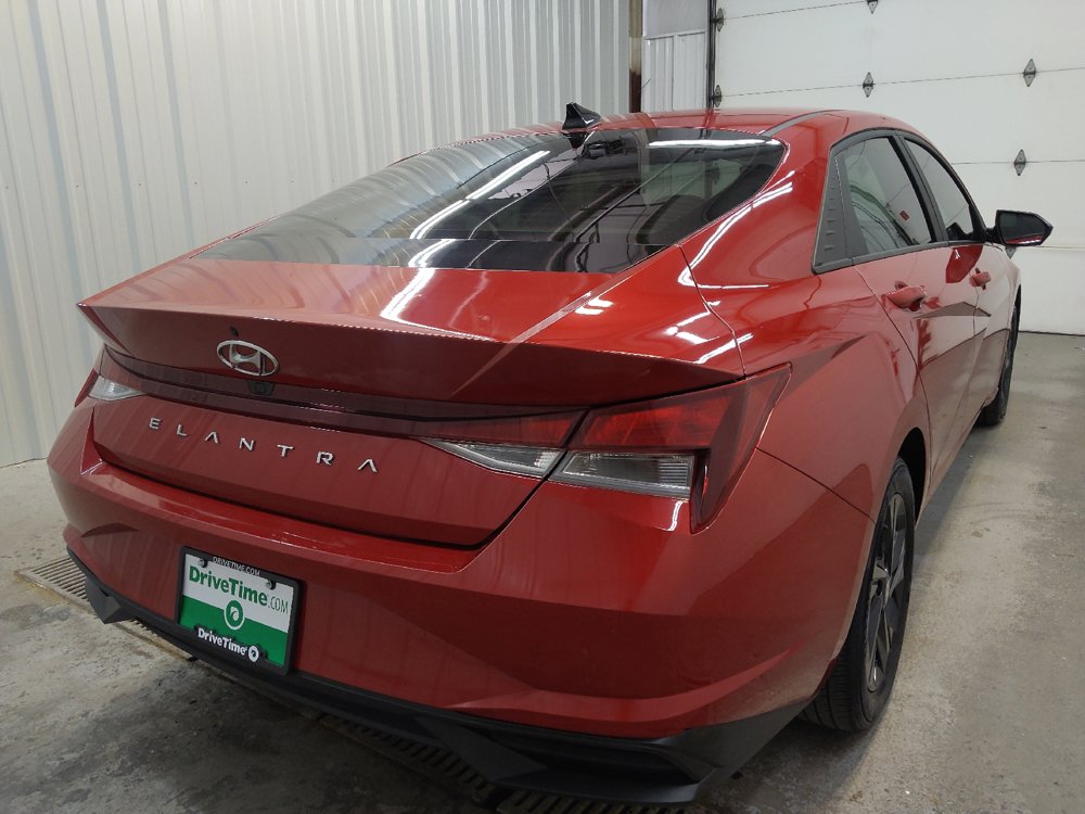 Used 2022 Hyundai Elantra SEL FWD image 9