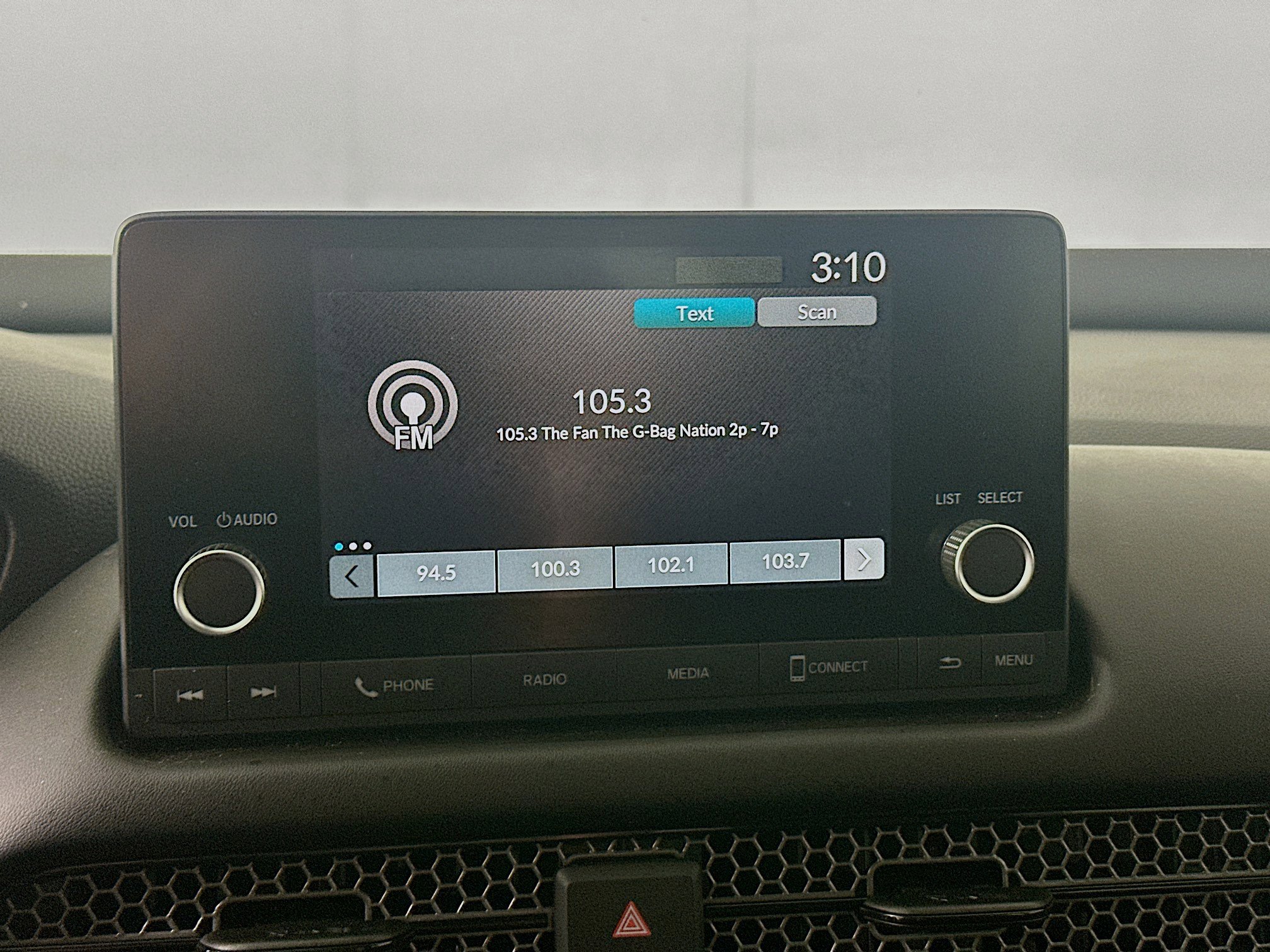 Used 2025 Honda HR-V Sport image 21