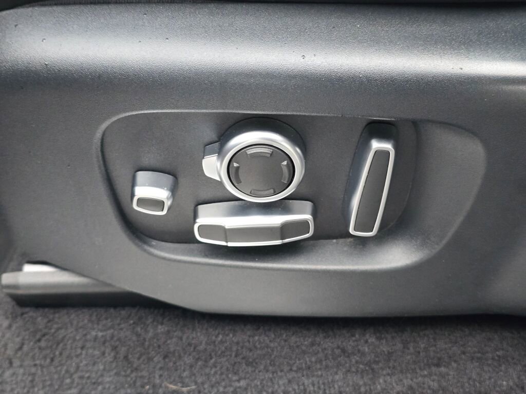 Used 2019 Land Rover Range Rover Sport HSE Dynamic image 21