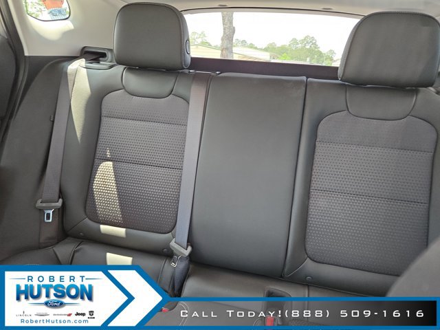 Used 2025 Chevrolet Trax LT w/ Driver Confidence Package FWD image 19