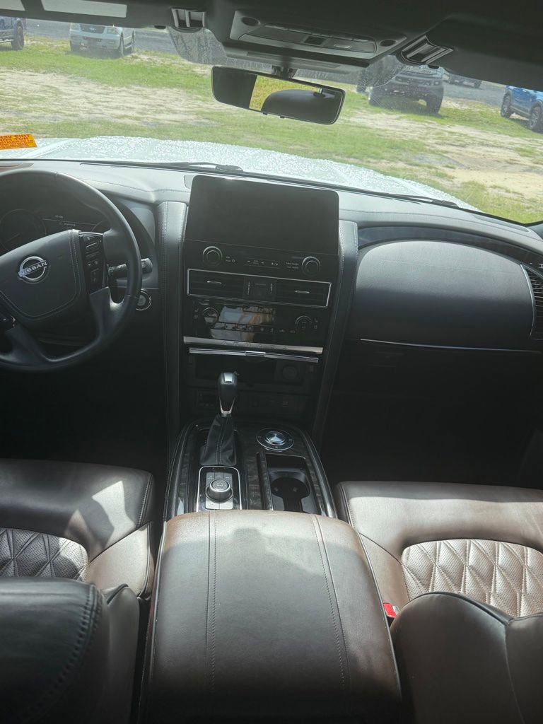 Used 2022 Nissan Armada Platinum w/ Captain's Chairs Package RWD image 6
