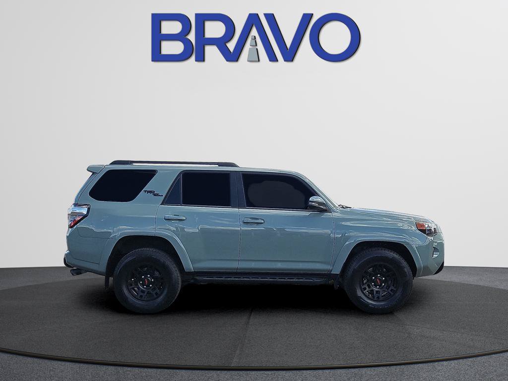Used 2022 Toyota 4Runner TRD Off-Road Premium w/ Moonroof Package AWD/4WD image 3