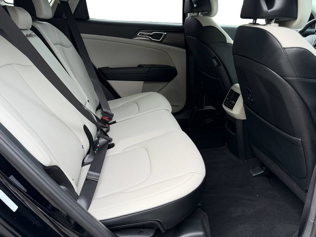 Certified 2024 Kia Sportage EX AWD/4WD image 7