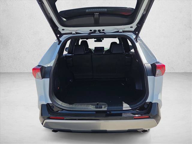 Used 2023 Toyota RAV4 XSE AWD/4WD image 6
