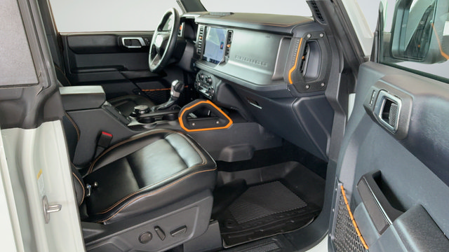 Used 2024 Ford Bronco Badlands AWD/4WD image 24