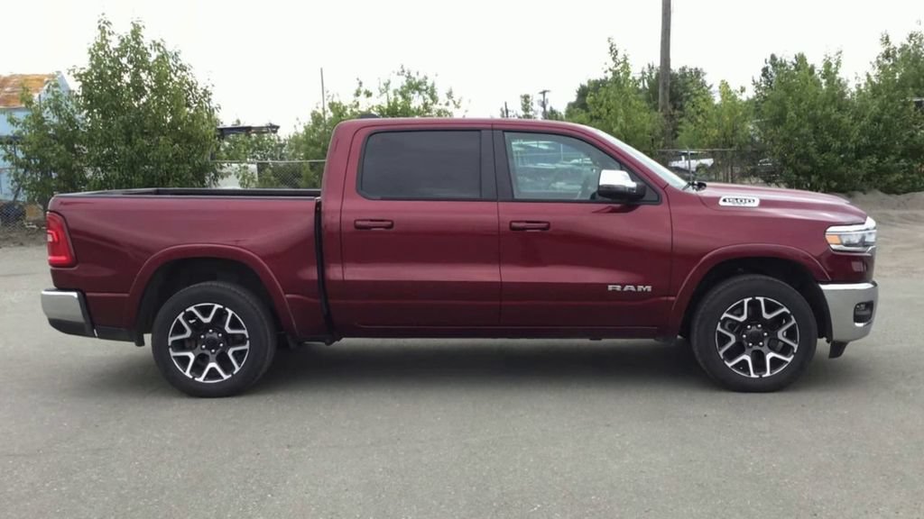 Certified 2025 RAM 1500 Laramie AWD/4WD image 9