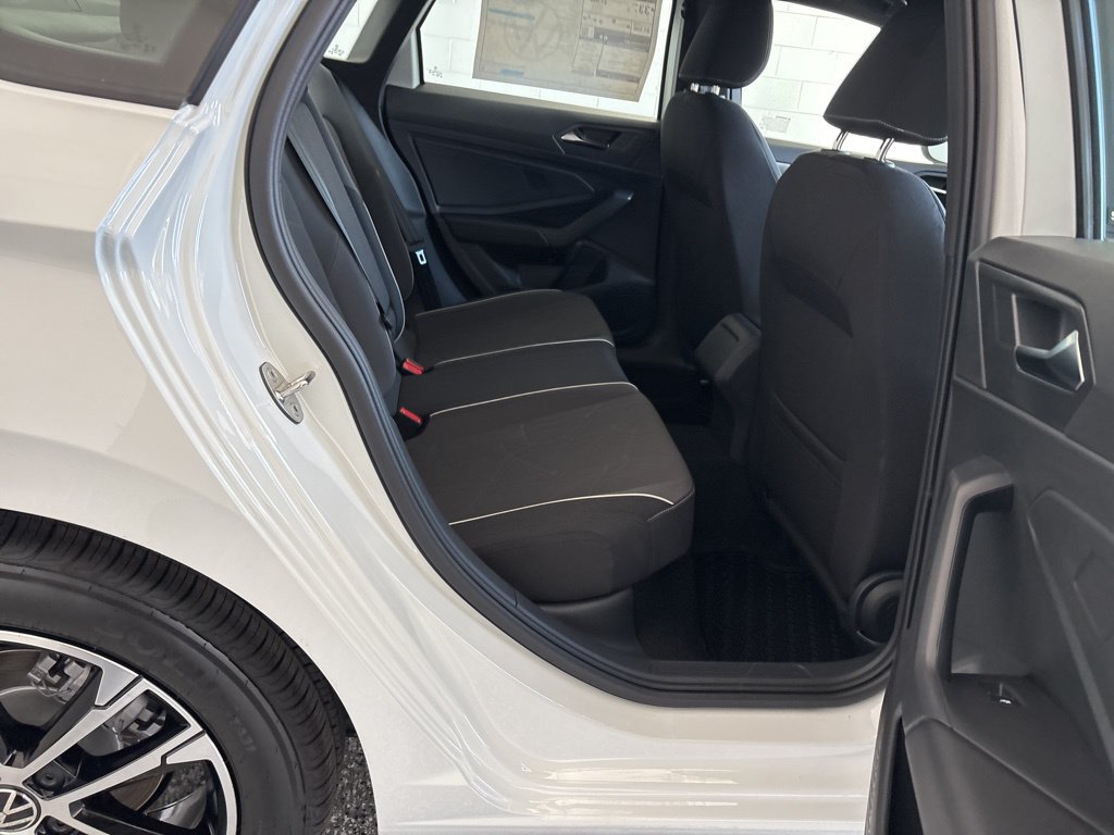 Certified 2026 Volkswagen Jetta Sport FWD image 32