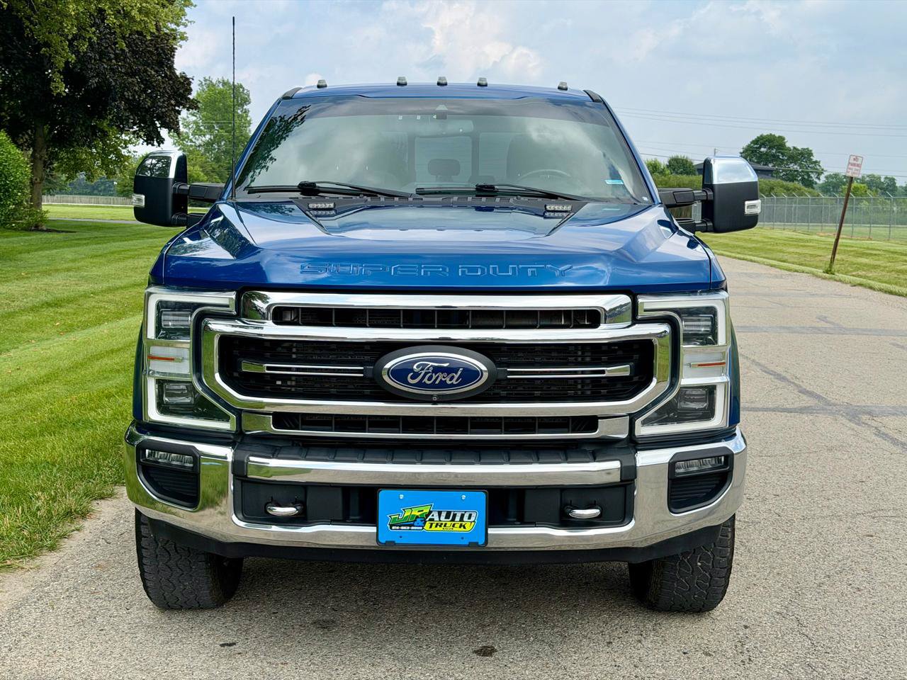 Used 2022 Ford F350 Lariat w/ Lariat Ultimate Package AWD/4WD image 10