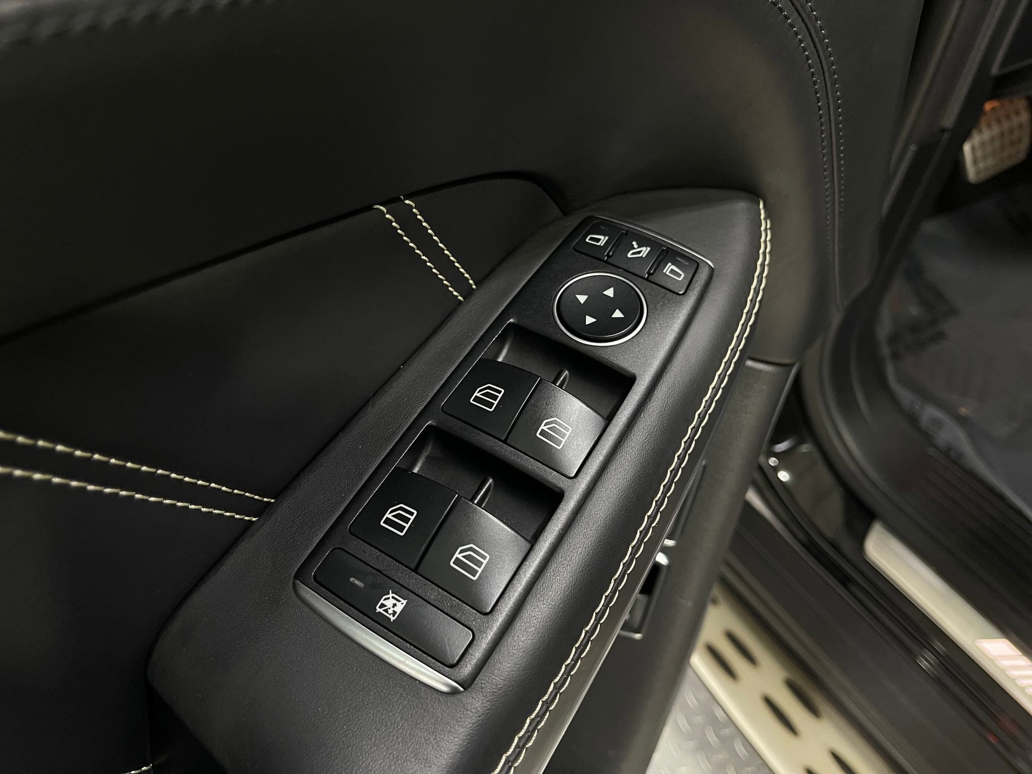 Used 2018 Mercedes-Benz GLS 63 AMG 4MATIC w/ AMG Night Styling Package image 16