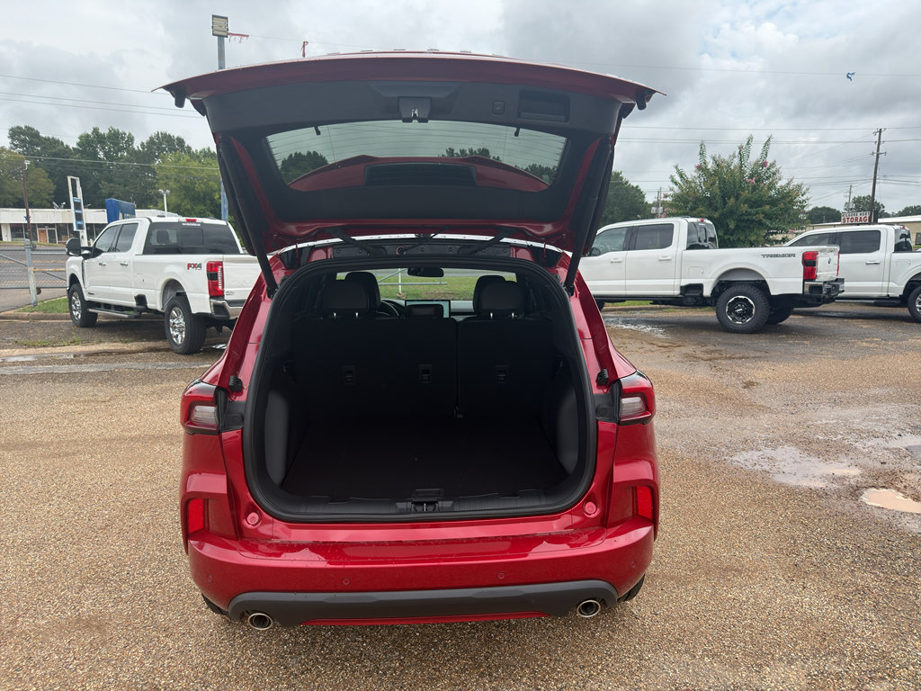 Used 2026 Ford Escape ST-Line Elite w/ Equipment Group 501A AWD/4WD image 14