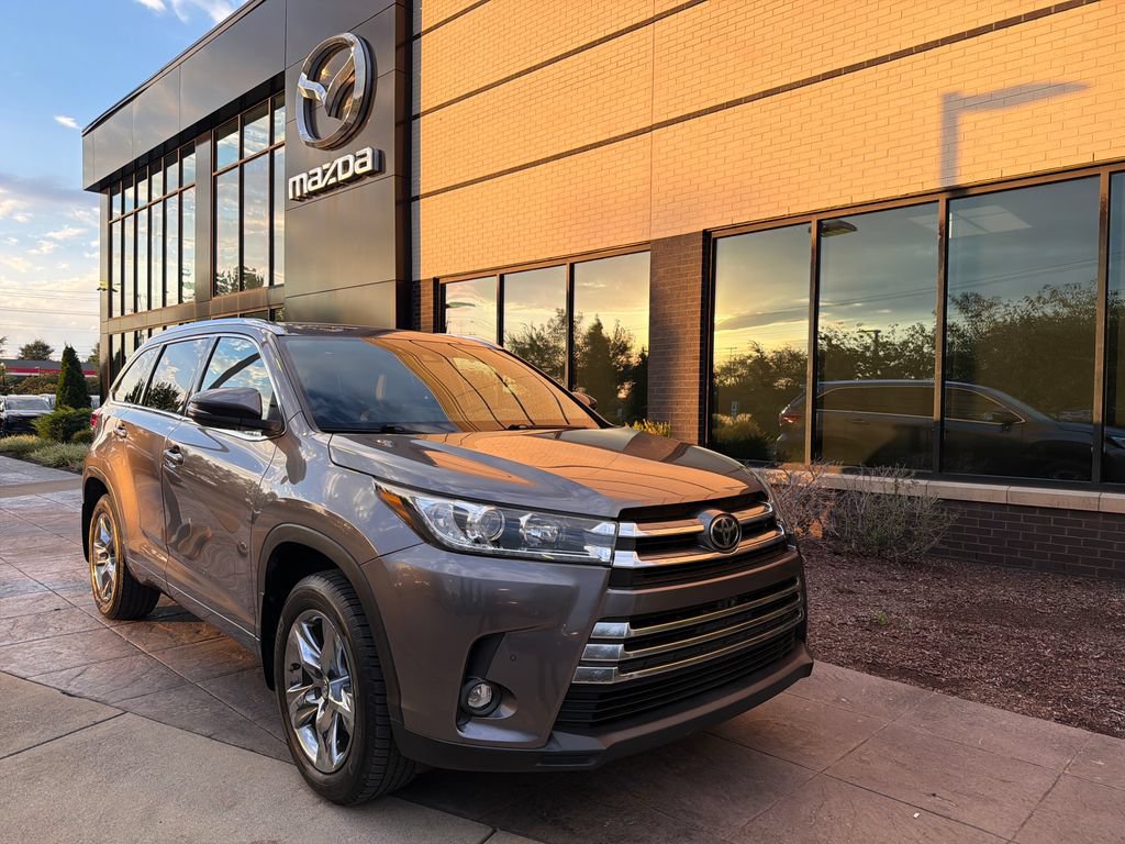 Used 2019 Toyota Highlander Limited Platinum
