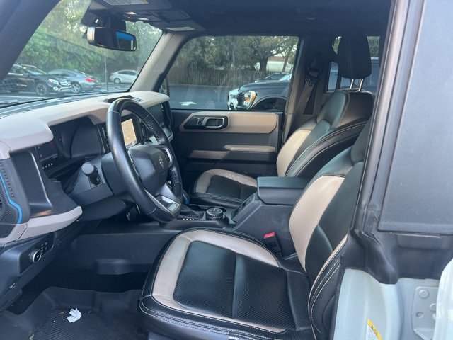 Used 2023 Ford Bronco Wildtrak image 3