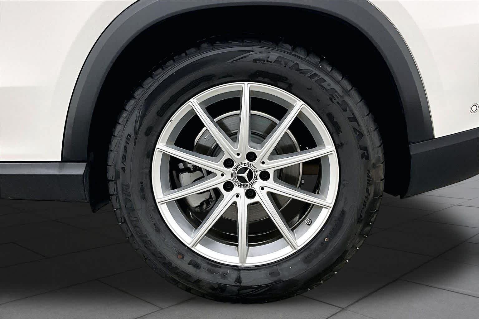 Certified 2025 Mercedes-Benz GLE 350 4MATIC image 11