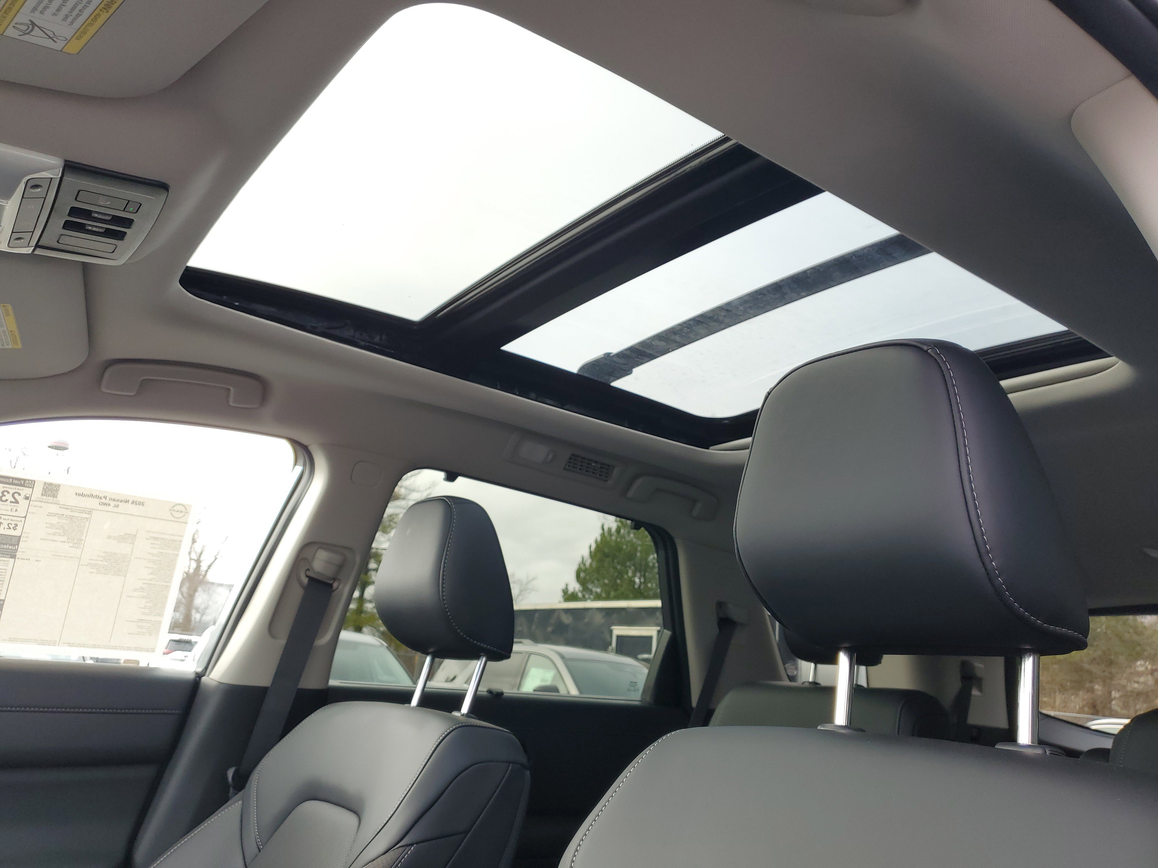 New 2026 Nissan Pathfinder SL w/ SL Premium Package image 7