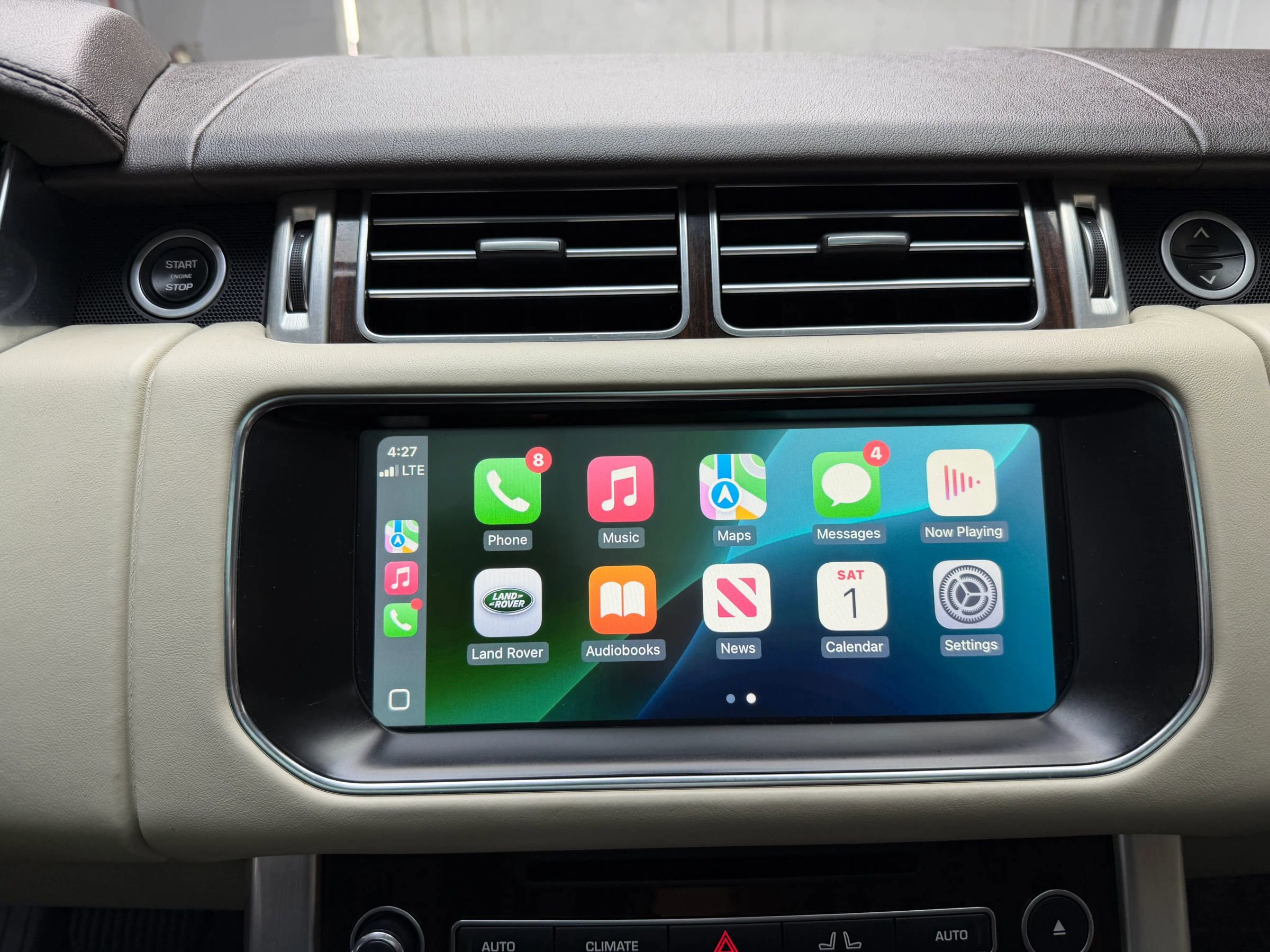 Used 2017 Land Rover Range Rover HSE image 36