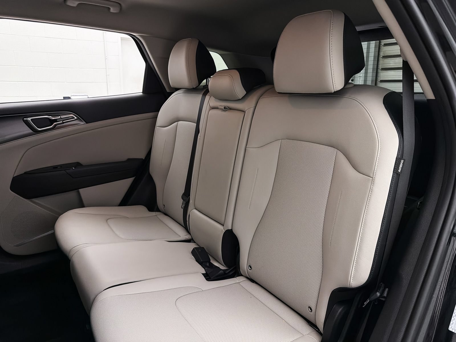 Certified 2025 Kia Sportage EX FWD image 24